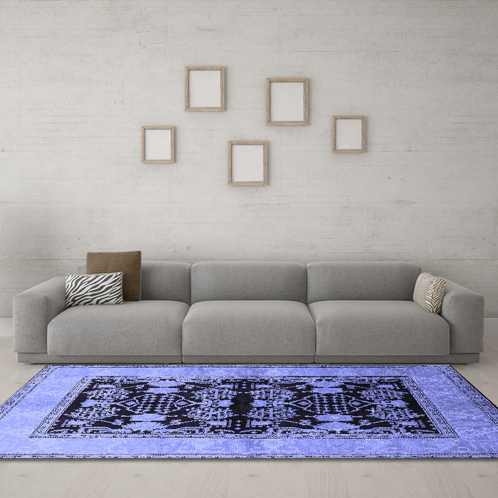Machine Washable Oriental Blue Industrial Rug in a Living Room, wshurb2960blu