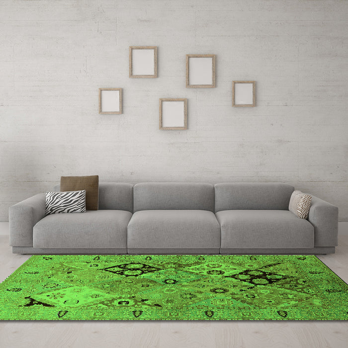 Machine Washable Oriental Green Industrial Area Rugs in a Living Room,, wshurb2961grn