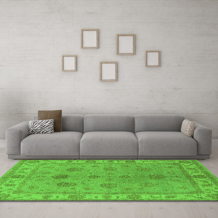 Machine Washable Oriental Green Industrial Area Rugs in a Living Room,, wshurb2967grn