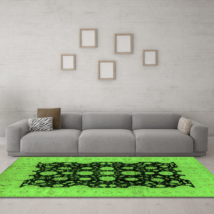 Machine Washable Oriental Green Industrial Area Rugs in a Living Room,, wshurb2968grn