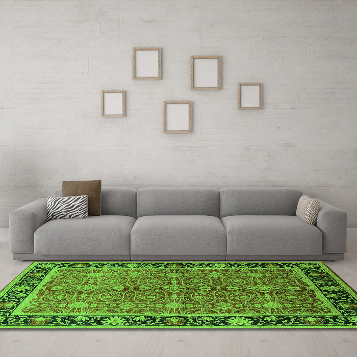 Machine Washable Oriental Green Industrial Area Rugs in a Living Room,, wshurb2970grn