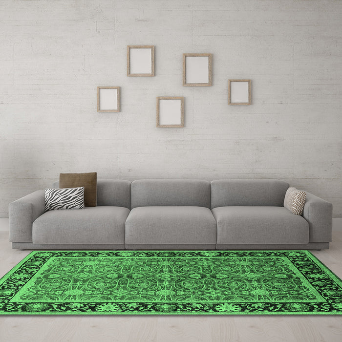 Machine Washable Oriental Emerald Green Industrial Area Rugs in a Living Room,, wshurb2970emgrn