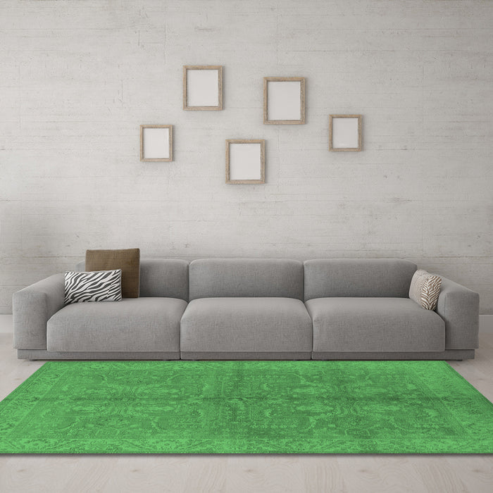 Machine Washable Oriental Emerald Green Industrial Area Rugs in a Living Room,, wshurb2972emgrn