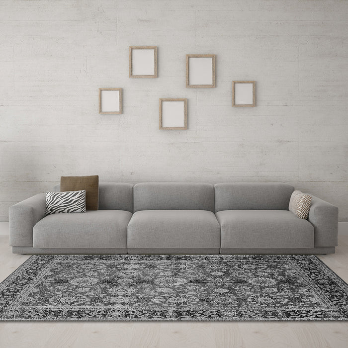 Machine Washable Oriental Gray Industrial Rug in a Living Room,, wshurb2973gry