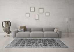 Machine Washable Oriental Gray Industrial Rug in a Living Room,, wshurb2974gry
