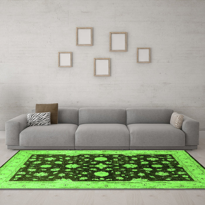 Machine Washable Oriental Green Industrial Area Rugs in a Living Room,, wshurb2975grn