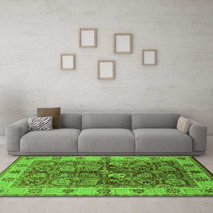 Machine Washable Oriental Green Industrial Area Rugs in a Living Room,, wshurb2977grn