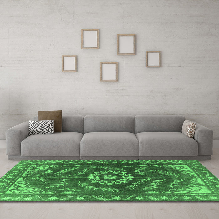 Machine Washable Oriental Emerald Green Industrial Area Rugs in a Living Room,, wshurb2985emgrn
