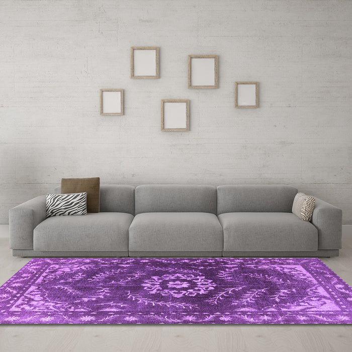 Machine Washable Oriental Purple Industrial Area Rugs in a Living Room, wshurb2985pur