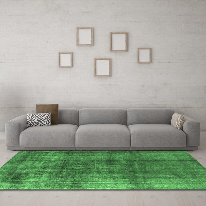 Machine Washable Oriental Emerald Green Industrial Area Rugs in a Living Room,, wshurb2987emgrn
