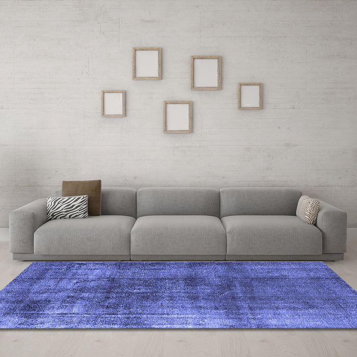 Machine Washable Oriental Blue Industrial Rug in a Living Room, wshurb2987blu