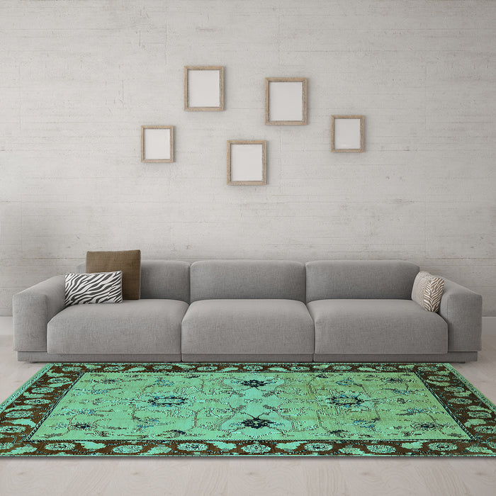 Machine Washable Oriental Turquoise Traditional Area Rugs in a Living Room,, wshurb2998turq