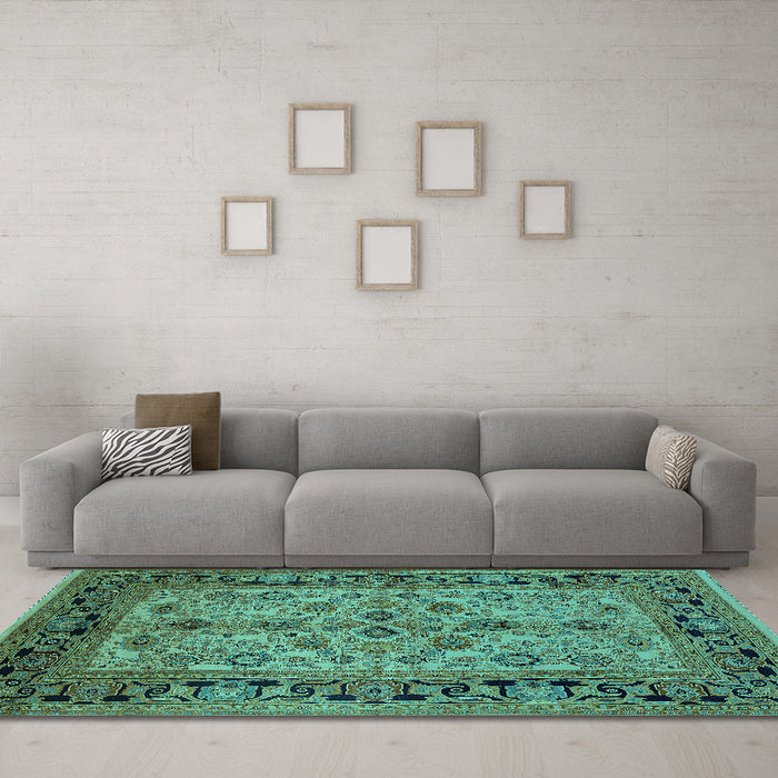 Machine Washable Oriental Turquoise Traditional Area Rugs in a Living Room,, wshurb3002turq