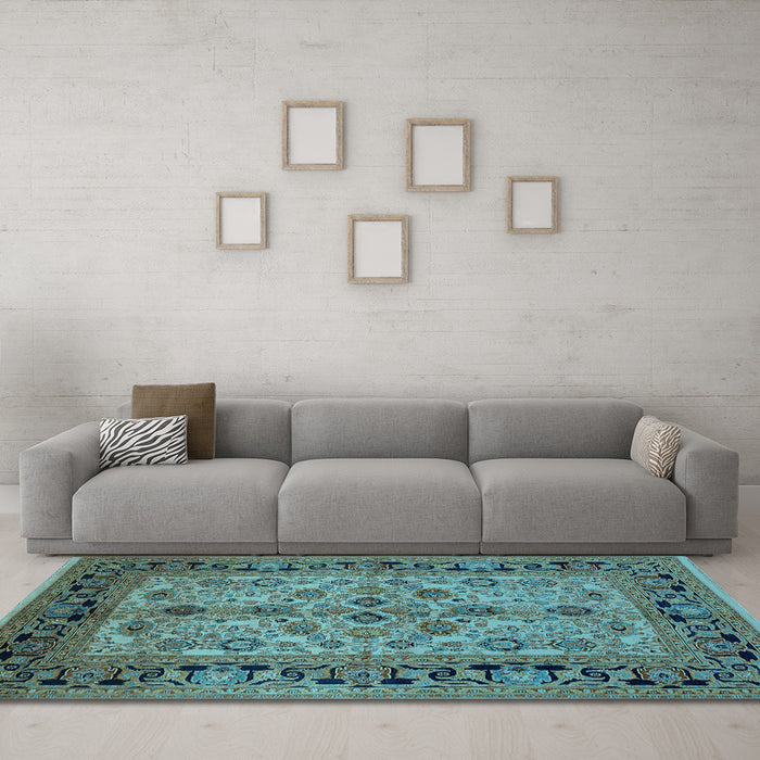 Machine Washable Oriental Light Blue Traditional Rug in a Living Room, wshurb3002lblu