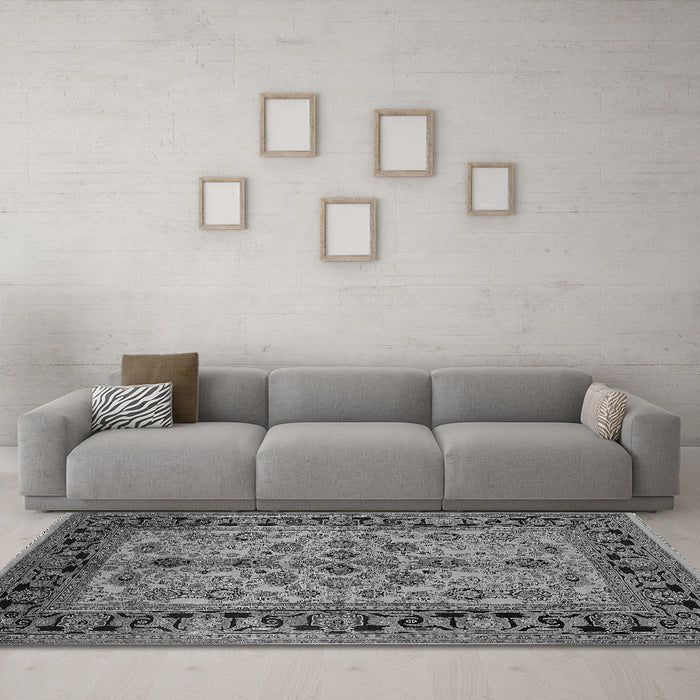 Machine Washable Oriental Gray Traditional Rug in a Living Room,, wshurb3002gry