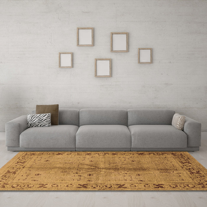 Machine Washable Oriental Brown Industrial Rug in a Living Room,, wshurb3003brn