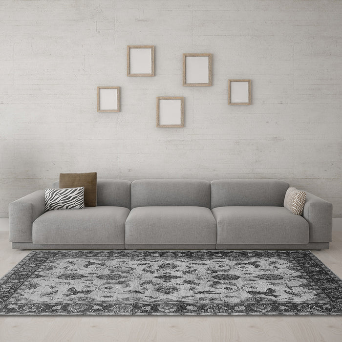 Machine Washable Oriental Gray Industrial Rug in a Living Room,, wshurb3004gry