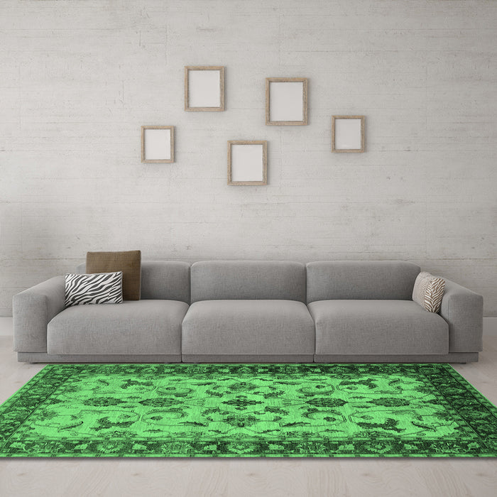 Machine Washable Oriental Emerald Green Industrial Area Rugs in a Living Room,, wshurb3004emgrn