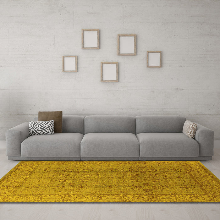 Machine Washable Oriental Yellow Industrial Rug in a Living Room, wshurb3006yw