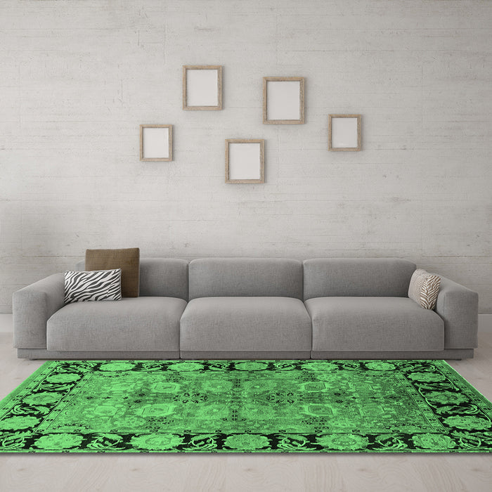 Machine Washable Oriental Emerald Green Industrial Area Rugs in a Living Room,, wshurb3009emgrn