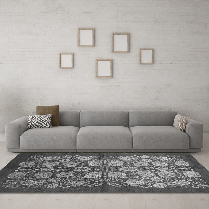 Machine Washable Oriental Gray Industrial Rug in a Living Room,, wshurb3010gry