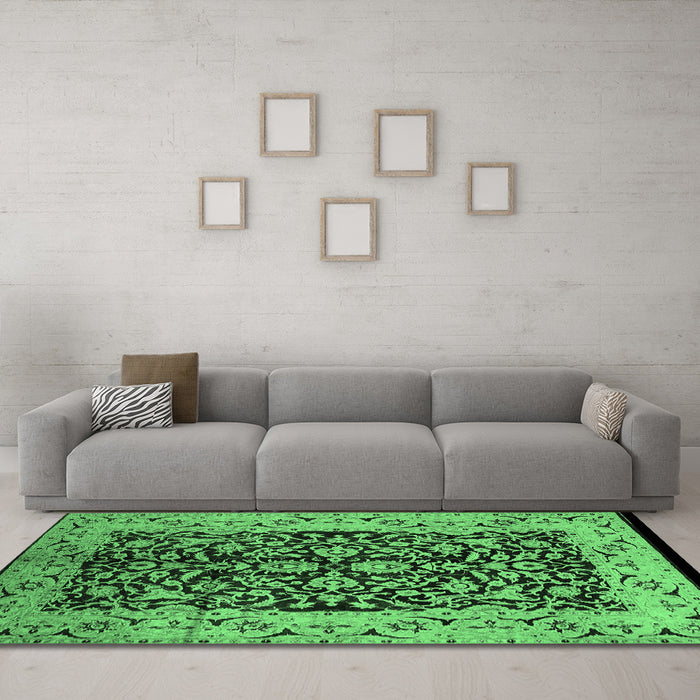 Machine Washable Oriental Emerald Green Industrial Area Rugs in a Living Room,, wshurb3011emgrn