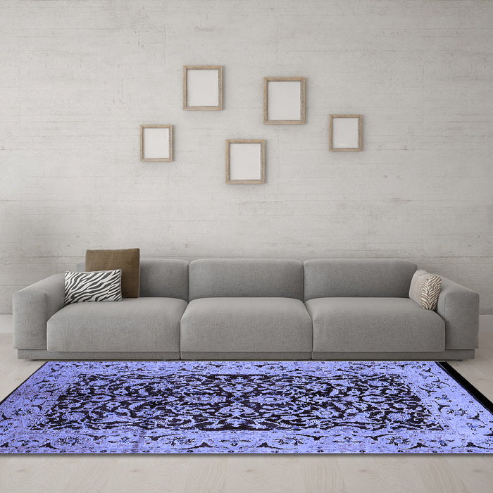 Machine Washable Oriental Blue Industrial Rug in a Living Room, wshurb3011blu