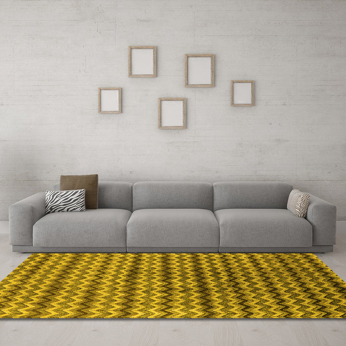 Machine Washable Oriental Yellow Industrial Rug in a Living Room, wshurb3013yw