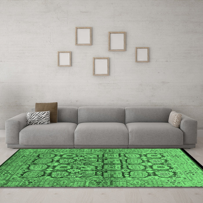 Machine Washable Oriental Emerald Green Industrial Area Rugs in a Living Room,, wshurb3014emgrn