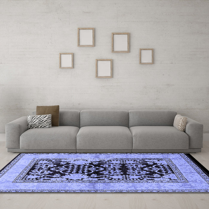 Machine Washable Oriental Blue Industrial Rug in a Living Room, wshurb3016blu
