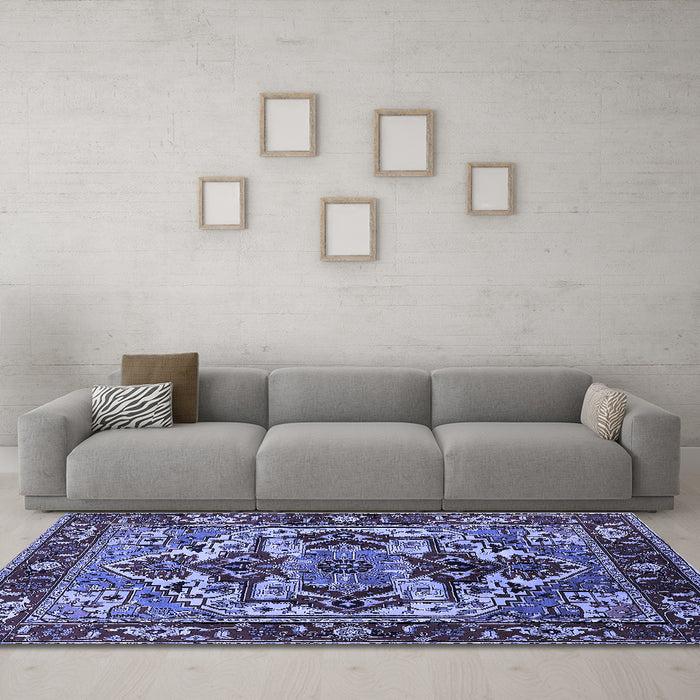 Machine Washable Oriental Blue Industrial Rug in a Living Room, wshurb3017blu