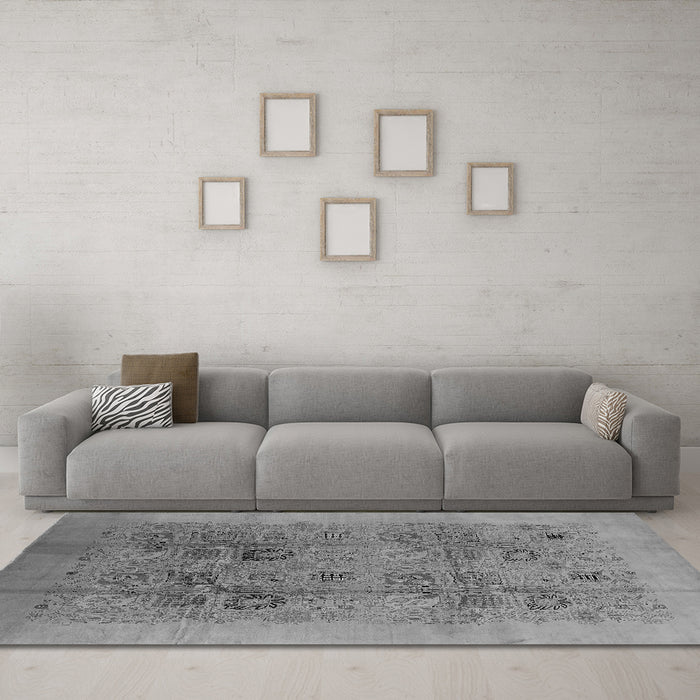 Machine Washable Oriental Gray Industrial Rug in a Living Room,, wshurb3019gry