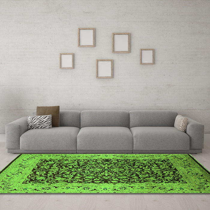 Machine Washable Oriental Green Industrial Area Rugs in a Living Room,, wshurb3023grn