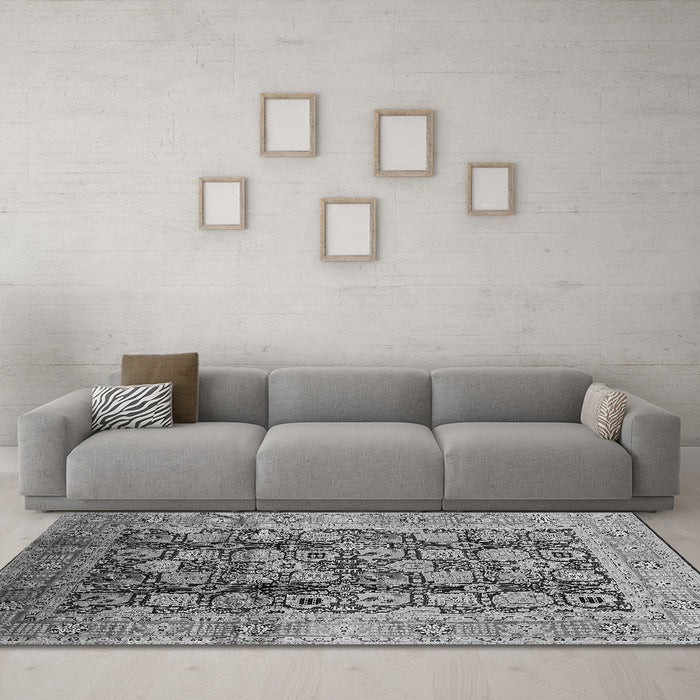 Machine Washable Oriental Gray Industrial Rug in a Living Room,, wshurb3024gry
