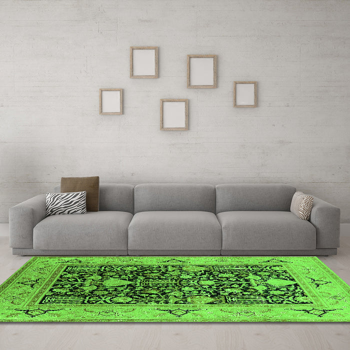Machine Washable Oriental Green Industrial Area Rugs in a Living Room,, wshurb3027grn