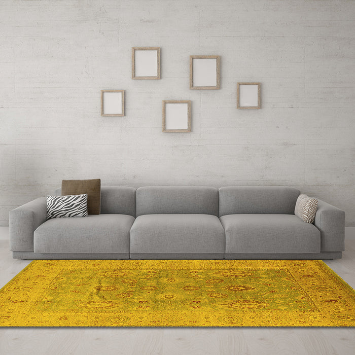 Machine Washable Oriental Yellow Industrial Rug in a Living Room, wshurb3029yw