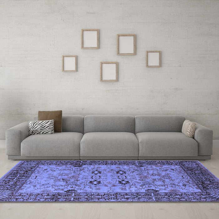 Machine Washable Oriental Blue Industrial Rug in a Living Room, wshurb3030blu