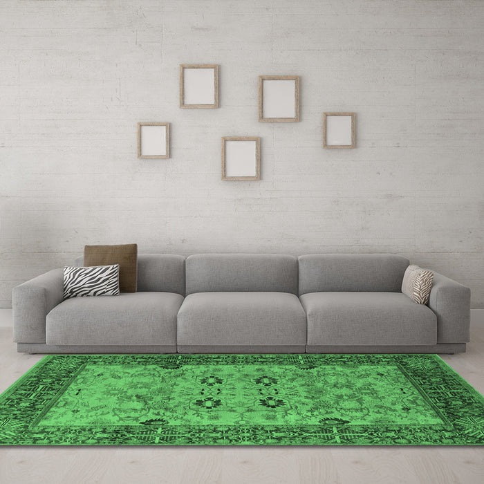 Machine Washable Oriental Emerald Green Industrial Area Rugs in a Living Room,, wshurb3030emgrn