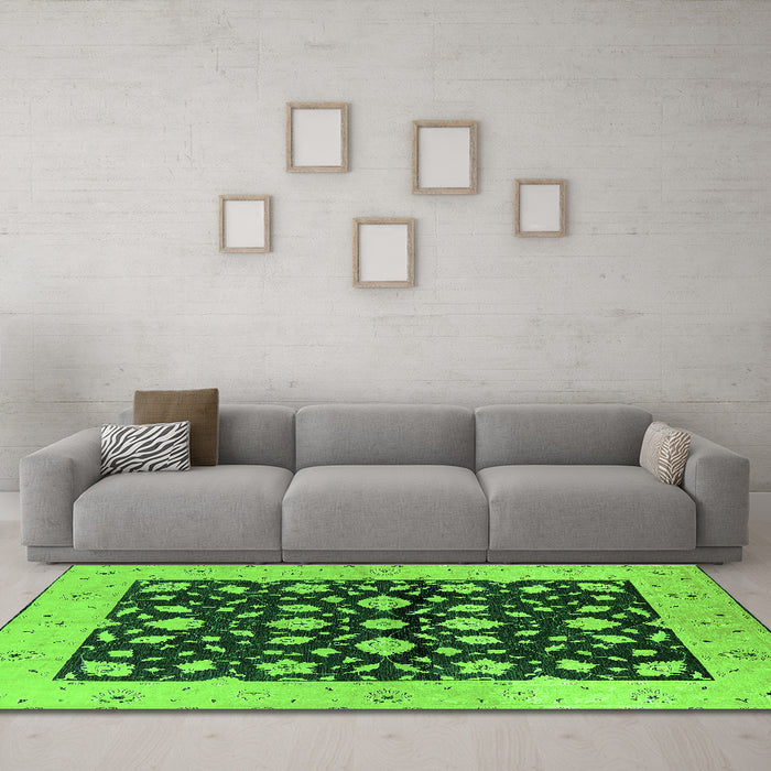 Machine Washable Oriental Green Industrial Area Rugs in a Living Room,, wshurb3036grn
