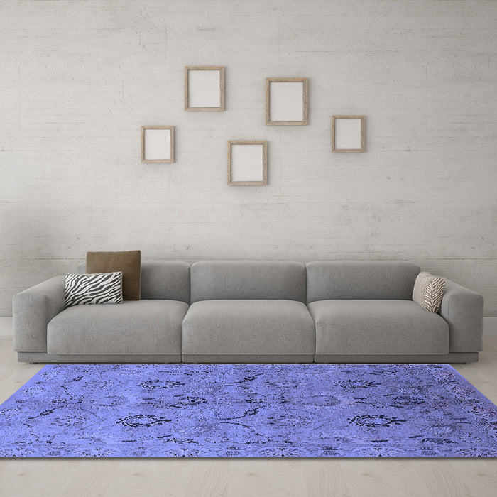 Machine Washable Oriental Blue Industrial Rug in a Living Room, wshurb3038blu