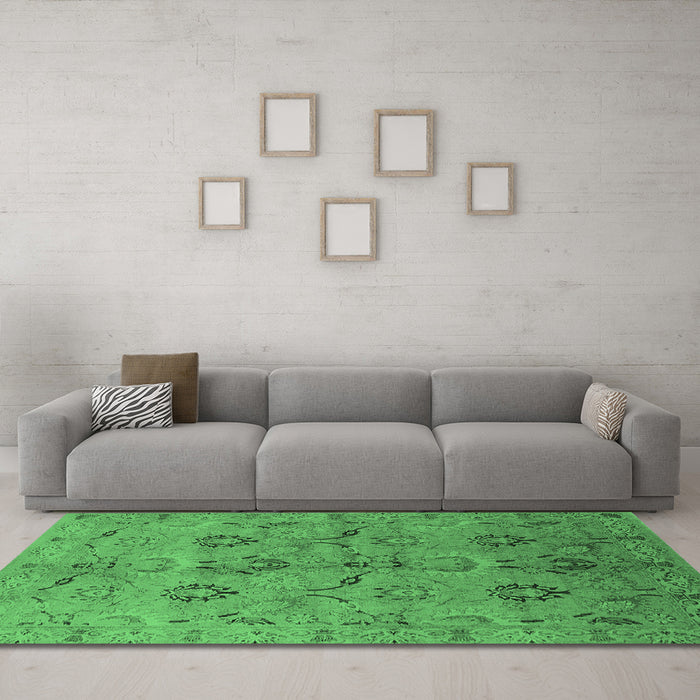 Machine Washable Oriental Emerald Green Industrial Area Rugs in a Living Room,, wshurb3038emgrn
