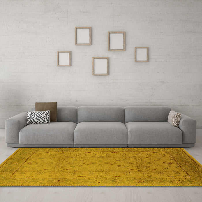 Machine Washable Oriental Yellow Industrial Rug in a Living Room, wshurb3039yw