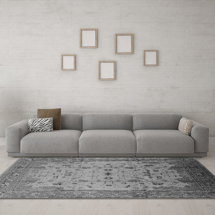 Machine Washable Oriental Gray Industrial Rug in a Living Room,, wshurb3044gry