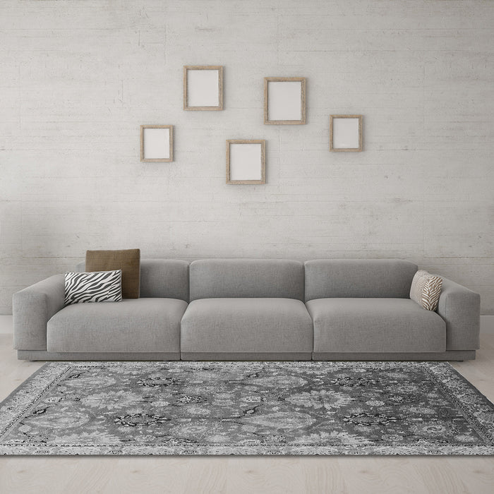 Machine Washable Oriental Gray Industrial Rug in a Living Room,, wshurb3046gry
