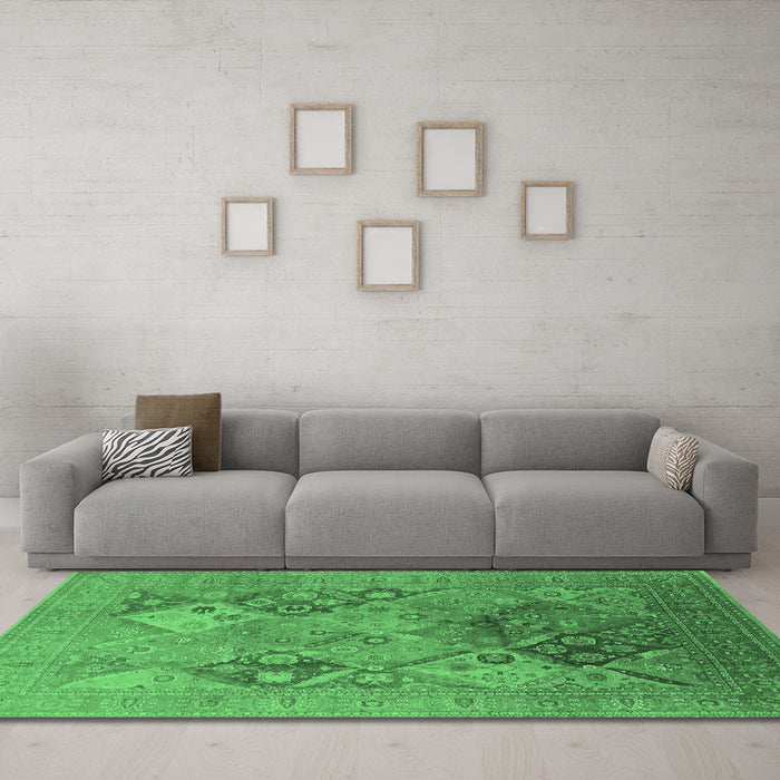 Machine Washable Oriental Emerald Green Industrial Area Rugs in a Living Room,, wshurb3047emgrn