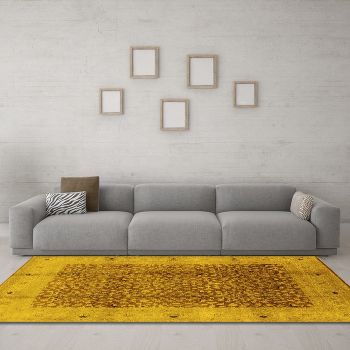 Machine Washable Oriental Yellow Industrial Rug in a Living Room, wshurb3052yw