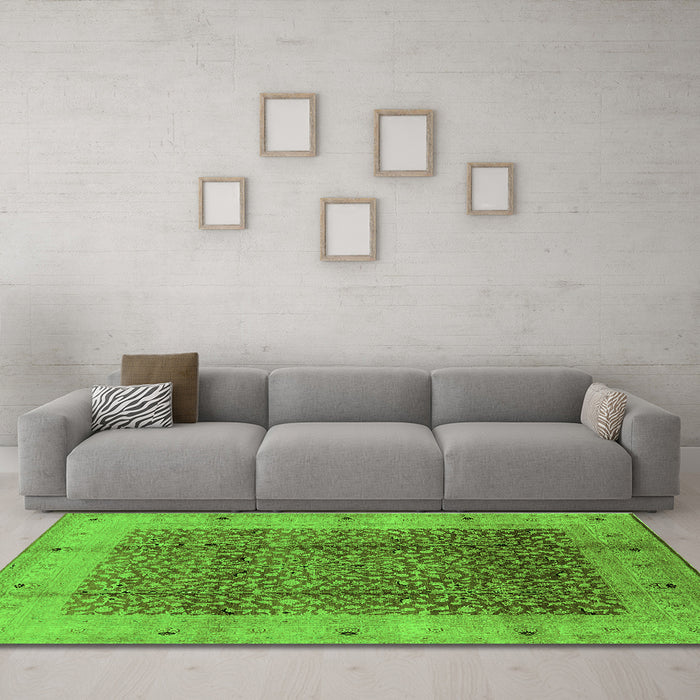 Machine Washable Oriental Green Industrial Area Rugs in a Living Room,, wshurb3052grn