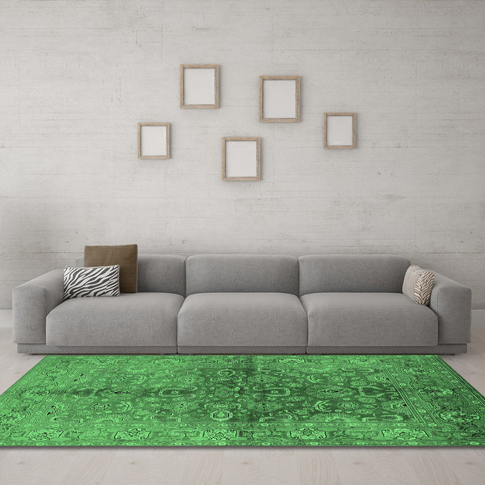 Machine Washable Oriental Emerald Green Industrial Area Rugs in a Living Room,, wshurb3057emgrn