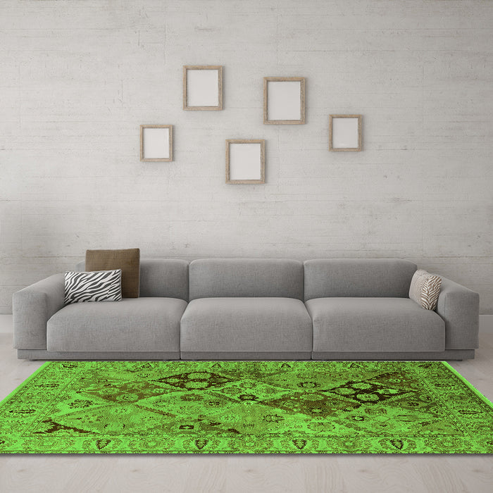 Machine Washable Oriental Green Industrial Area Rugs in a Living Room,, wshurb3060grn