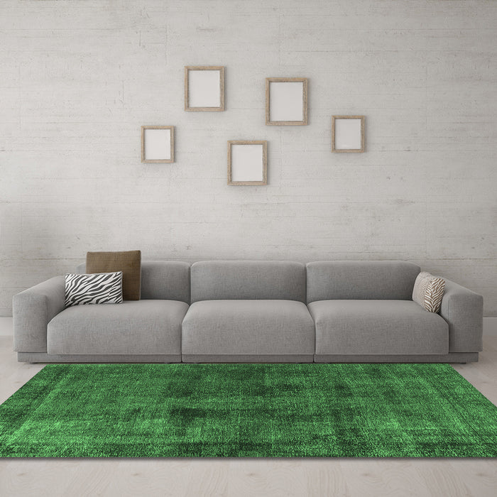 Machine Washable Oriental Emerald Green Industrial Area Rugs in a Living Room,, wshurb3063emgrn